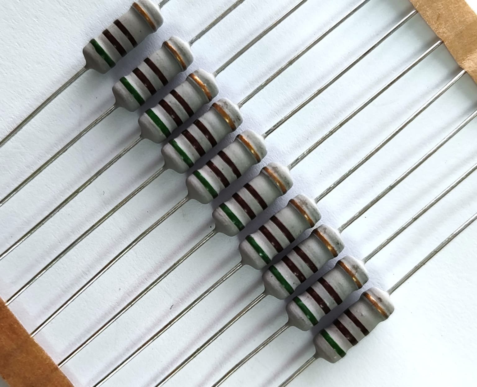 510 Ohm Metal Oxide Film Resistor 2W(10 pack)