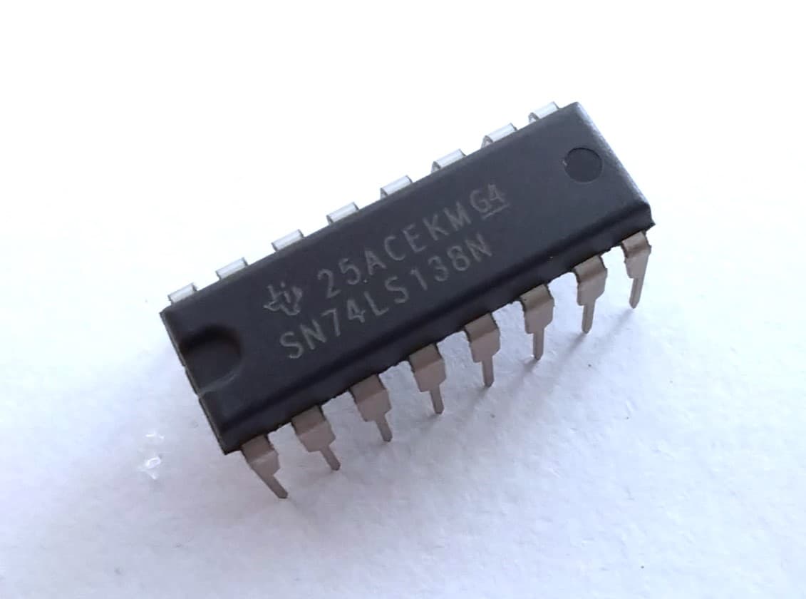 74LS138N Demultiplexer · imagen 1